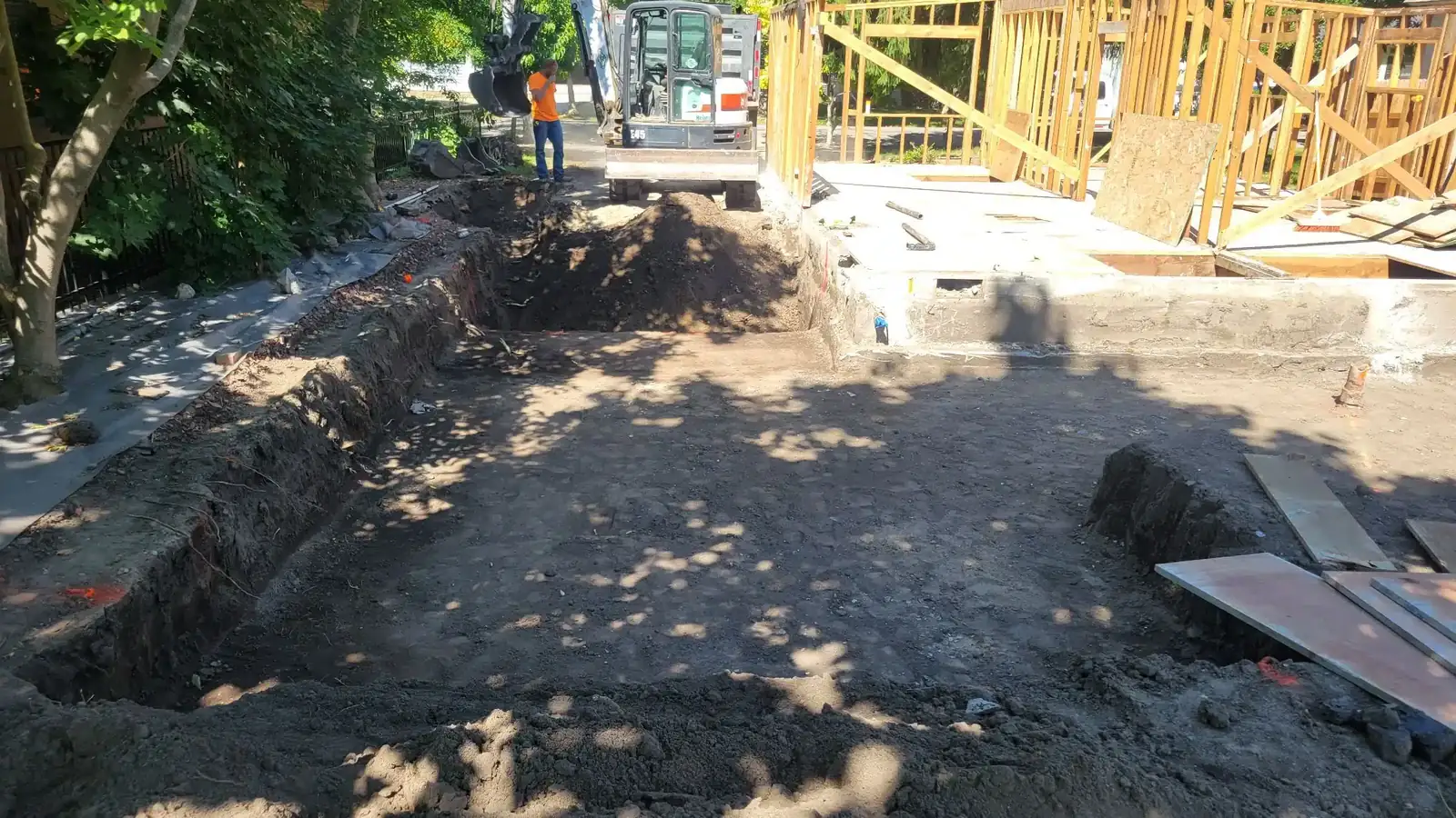 Shamrock excavation crew trenching on a Boise area job site
